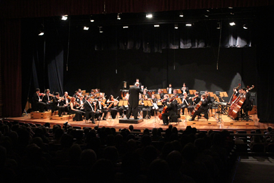 Quinta Sinfônica - Violoncelista Victor Uzur (Sérvia/EUA) - 2015